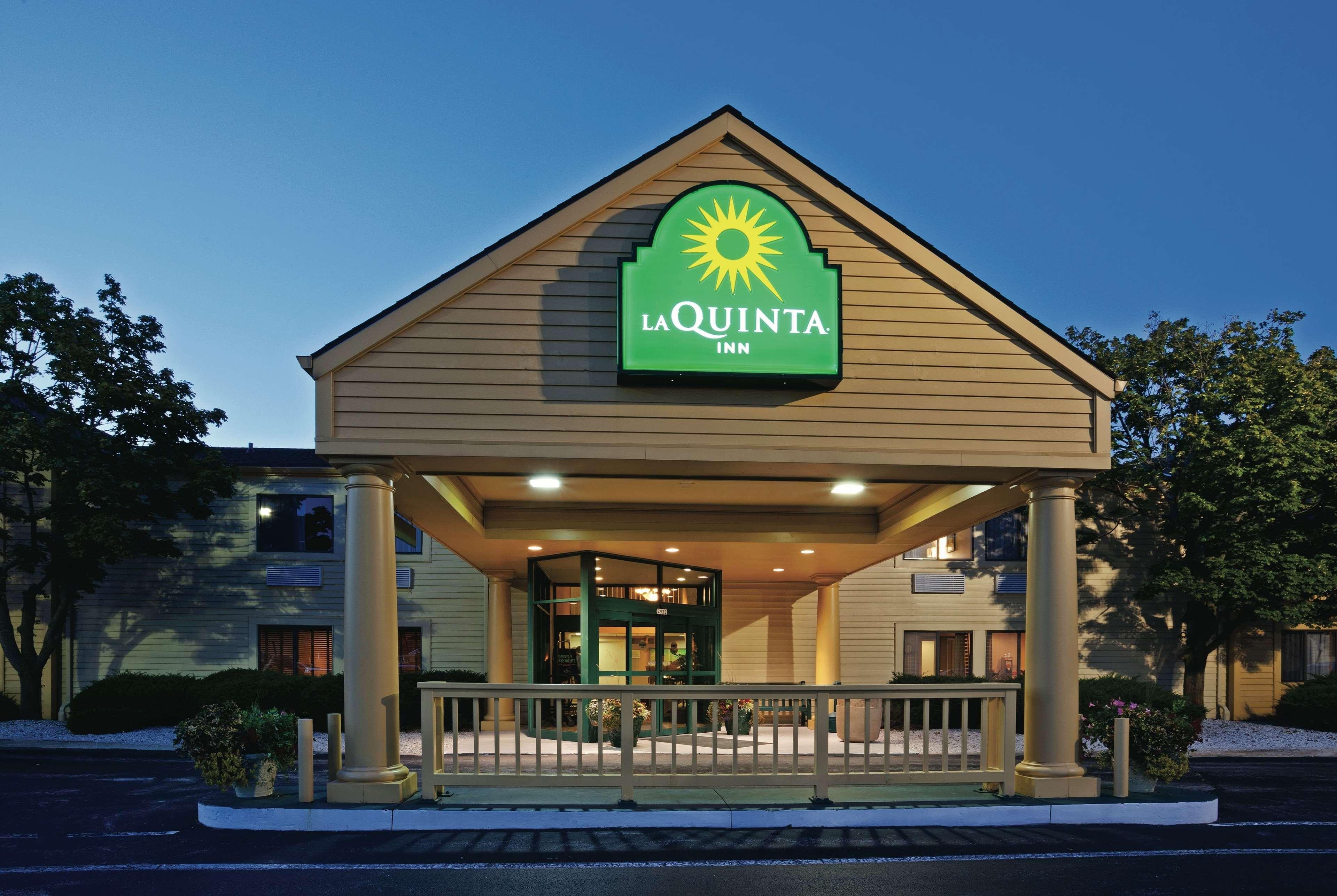 La Quinta Inn By Wyndham Шебойган Екстериор снимка