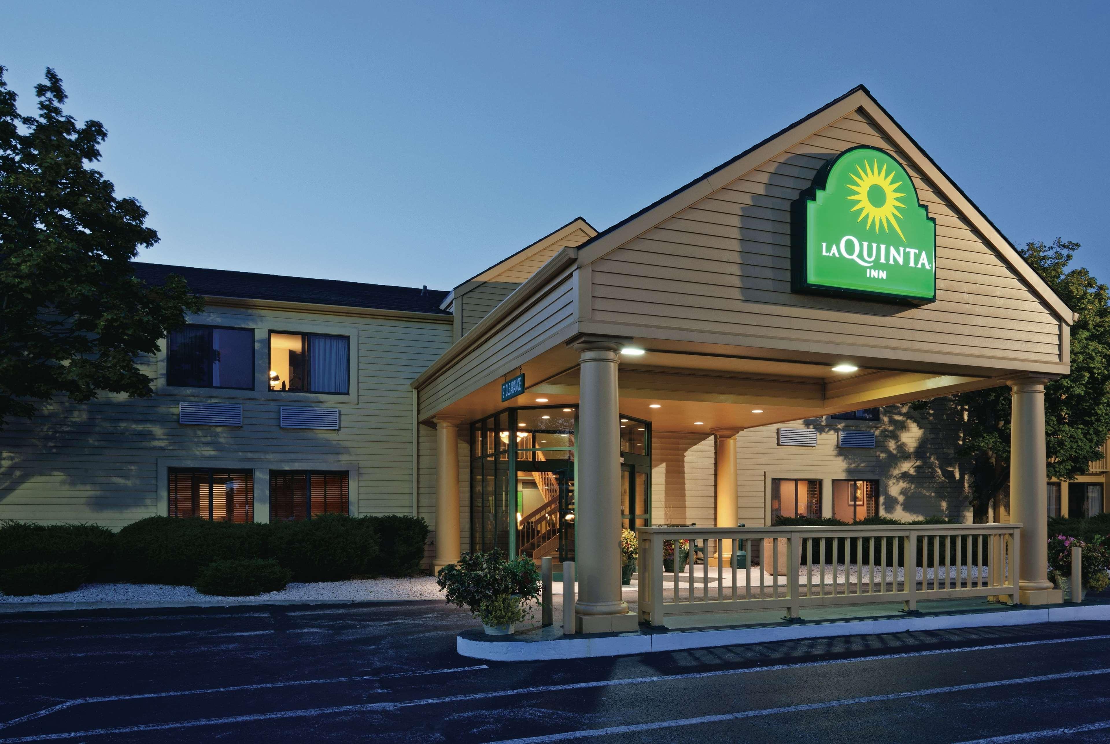 La Quinta Inn By Wyndham Шебойган Екстериор снимка