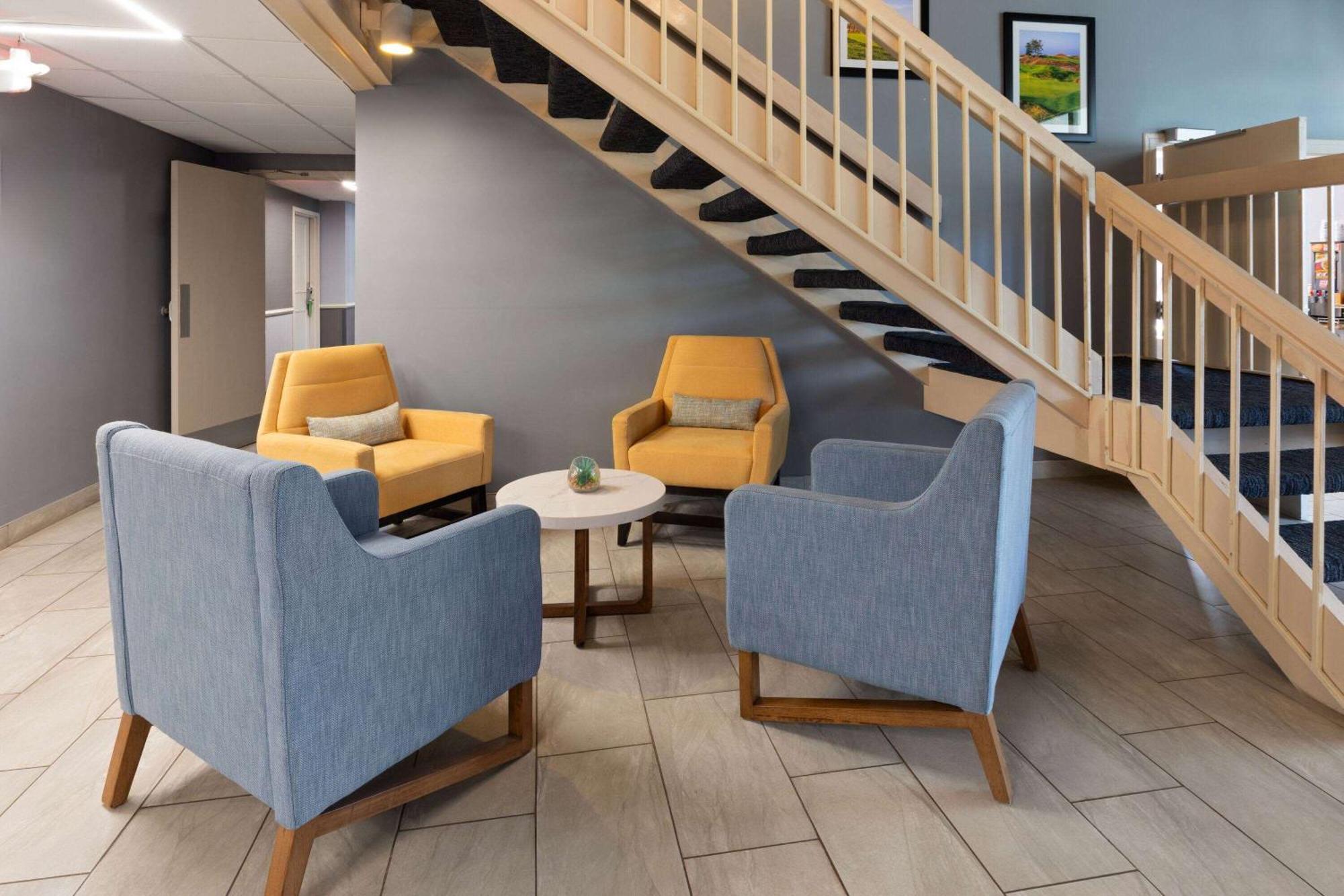 La Quinta Inn By Wyndham Шебойган Екстериор снимка